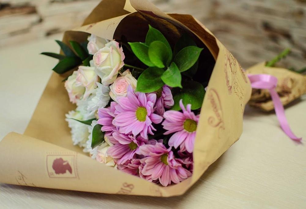 Букет цветов из: Розы и Хризантемы в Астрахани