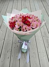 Букет цветов из:  Альстромерии в Астрахани