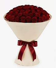 Букет 101 Бордовая роза Блэк Бакарра в Астрахани