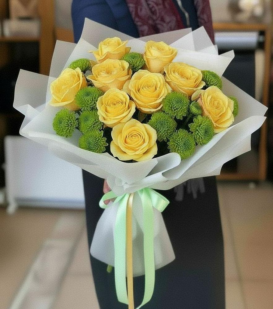 Букет цветов из: Хризантемы и Розы в Астрахани