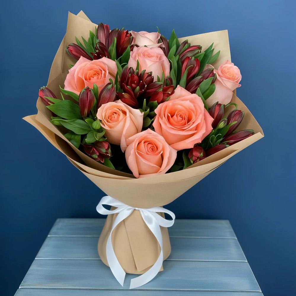 Букет цветов из: Розы и Альстромерии в Астрахани