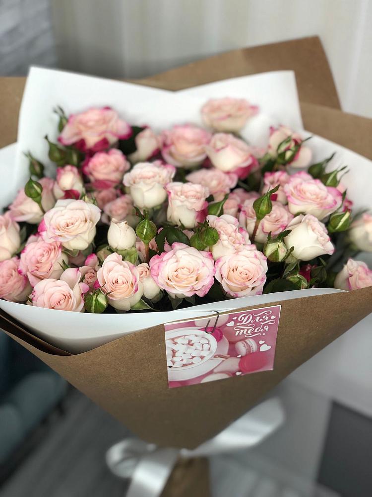 Букет цветов из: Розы в Астрахани