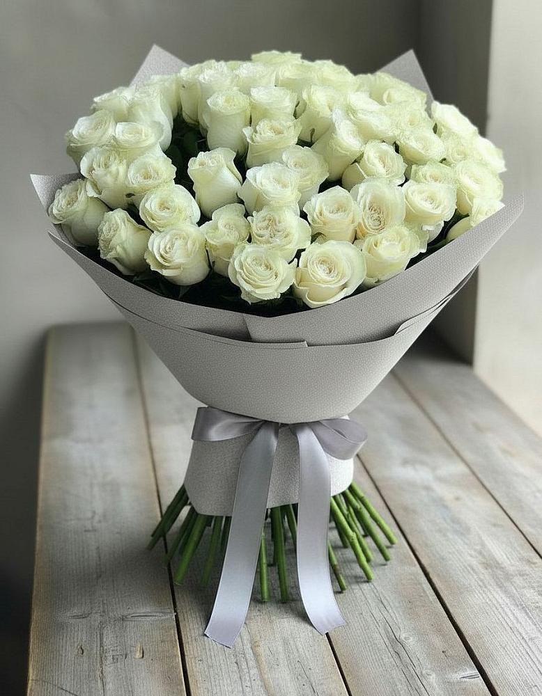 Букет 35 Белых роз в Астрахани