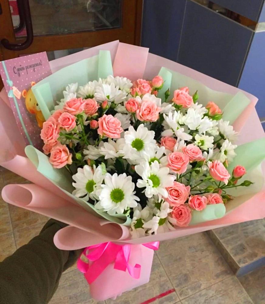 Букет цветов из: Розы и Хризантемы в Астрахани