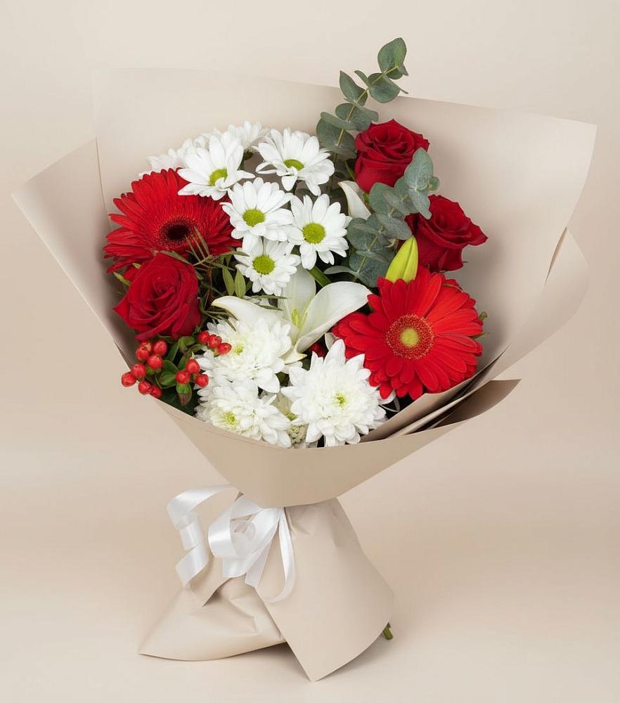 Букет цветов из: Розы, Хризантемы, Герберы и Лилии в Астрахани