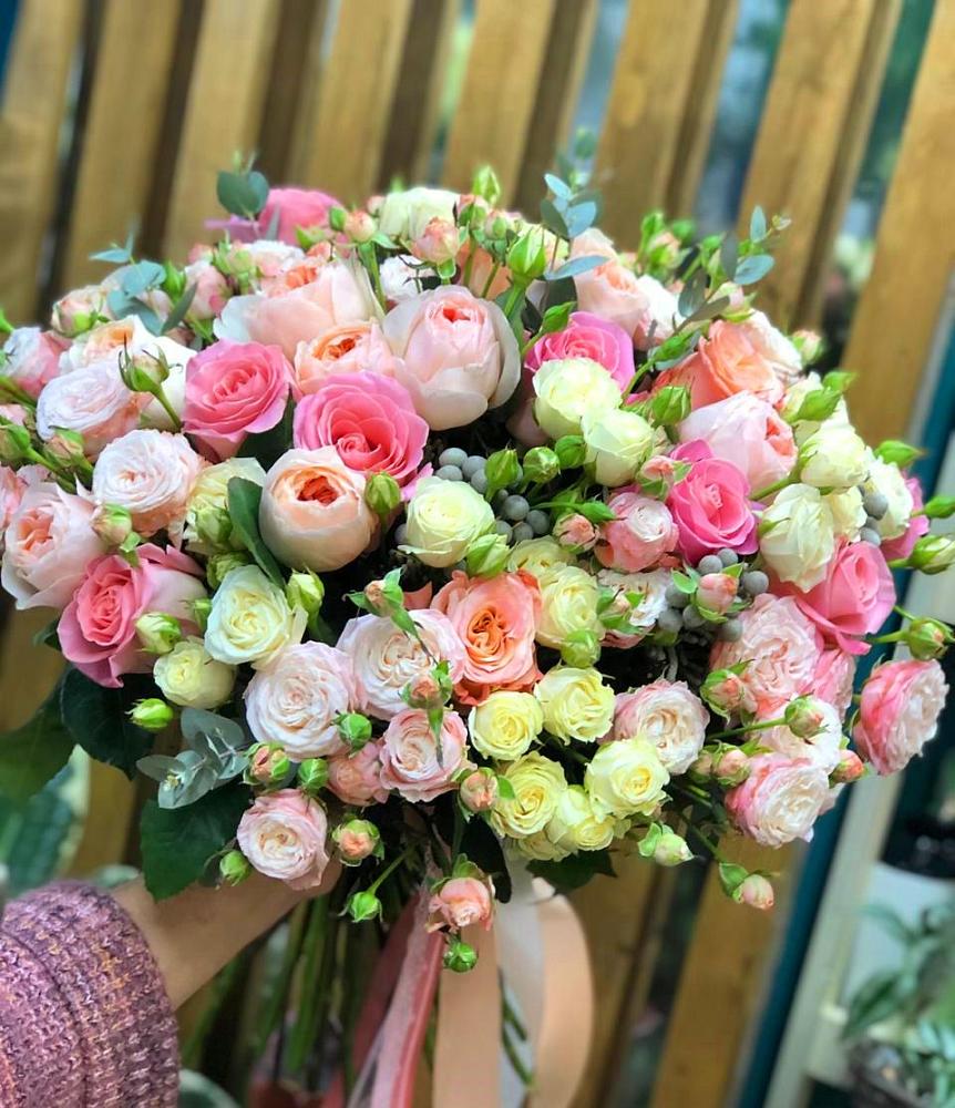 Букет цветов из: Розы в Астрахани