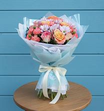 Букет цветов из:  Хризантемы и Розы в Астрахани