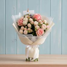 Букет цветов из:  Розы в Астрахани