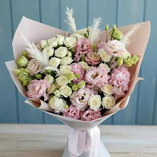Букет цветов из:  Альстромерии и Розы в Астрахани